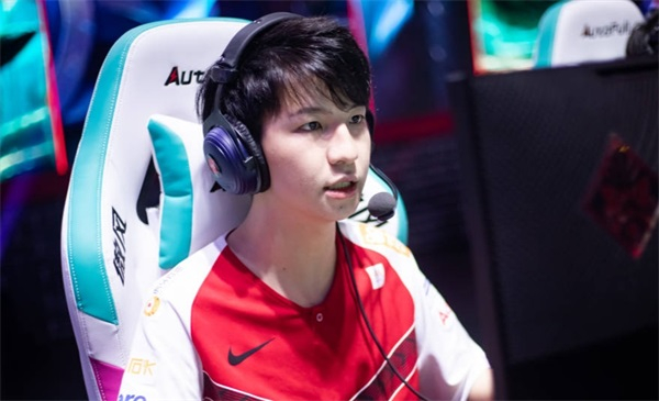 MAD血洗TES,Scout单局斩获MVP宿敌对决全球总决赛,锁定晋级资格 MAD血洗TES,Scout单局斩获MVP宿敌对决全球总决赛,锁定晋级资格