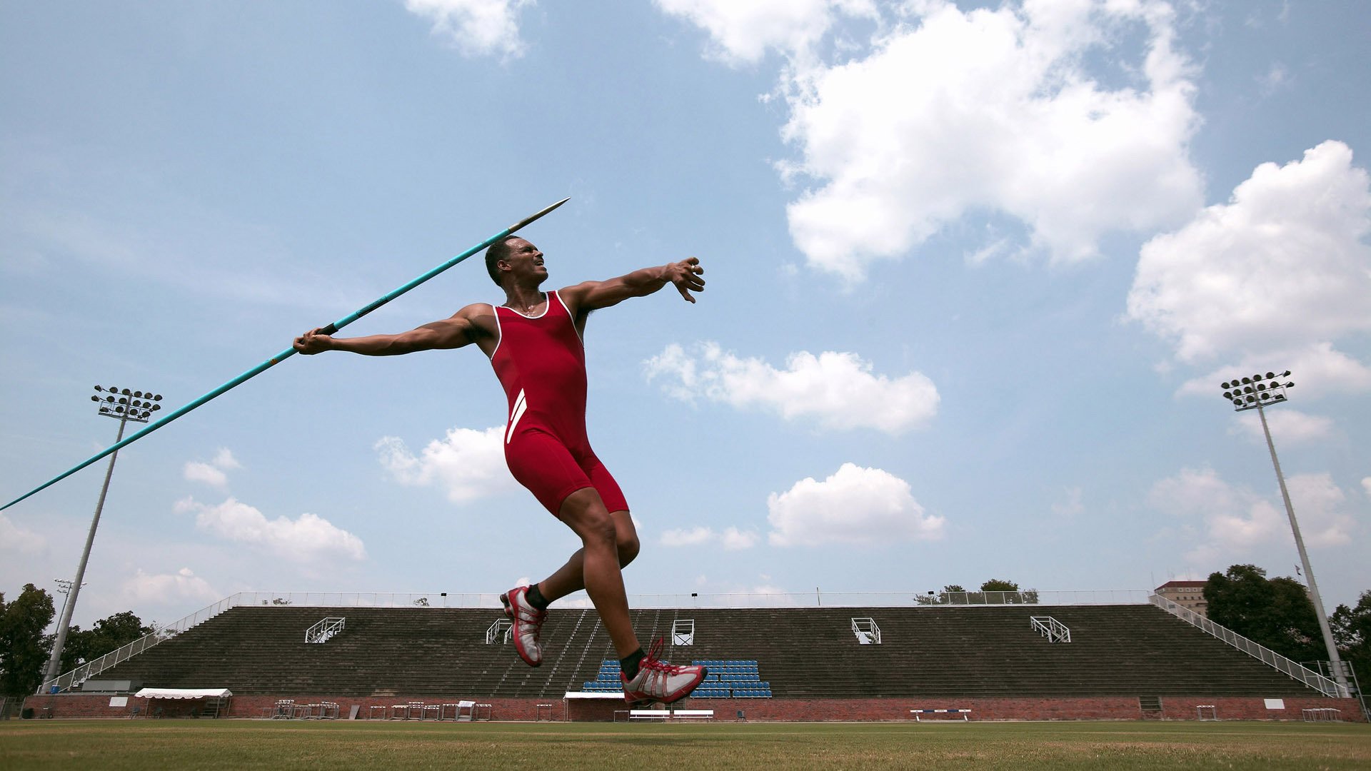 格列兹曼王者归来！西班牙战术引擎全开，轻取挪威展现冠军相
